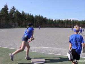 Huvis-leiri: Pallopelit